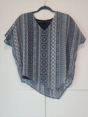 Roz & Ali Petite Small Navy White Printed Layered Asymmetrical Boho Blouse Top